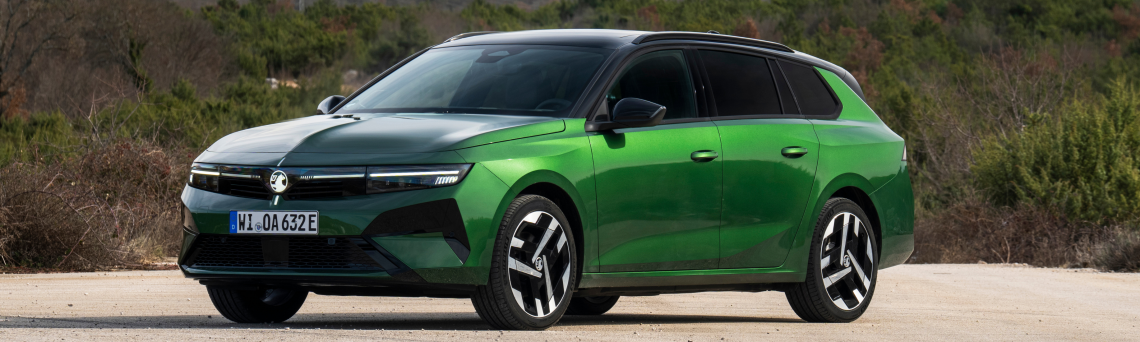 Vauxhall Opens Orders for New Astra and Introduces Petrol Automatic Version
